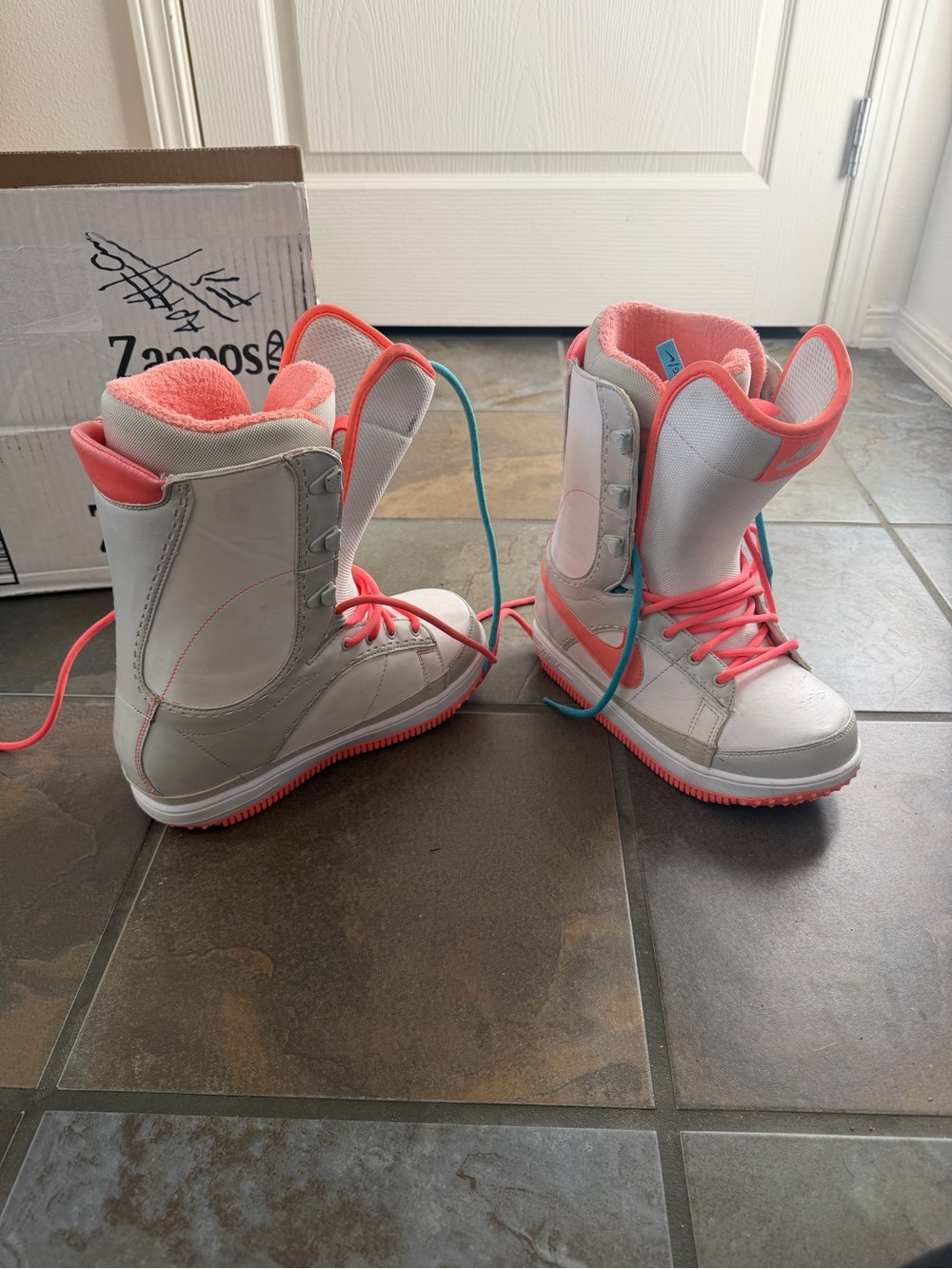 Nike White and Coral Lace-Up Women's Snowboard Boots with Teal Laces